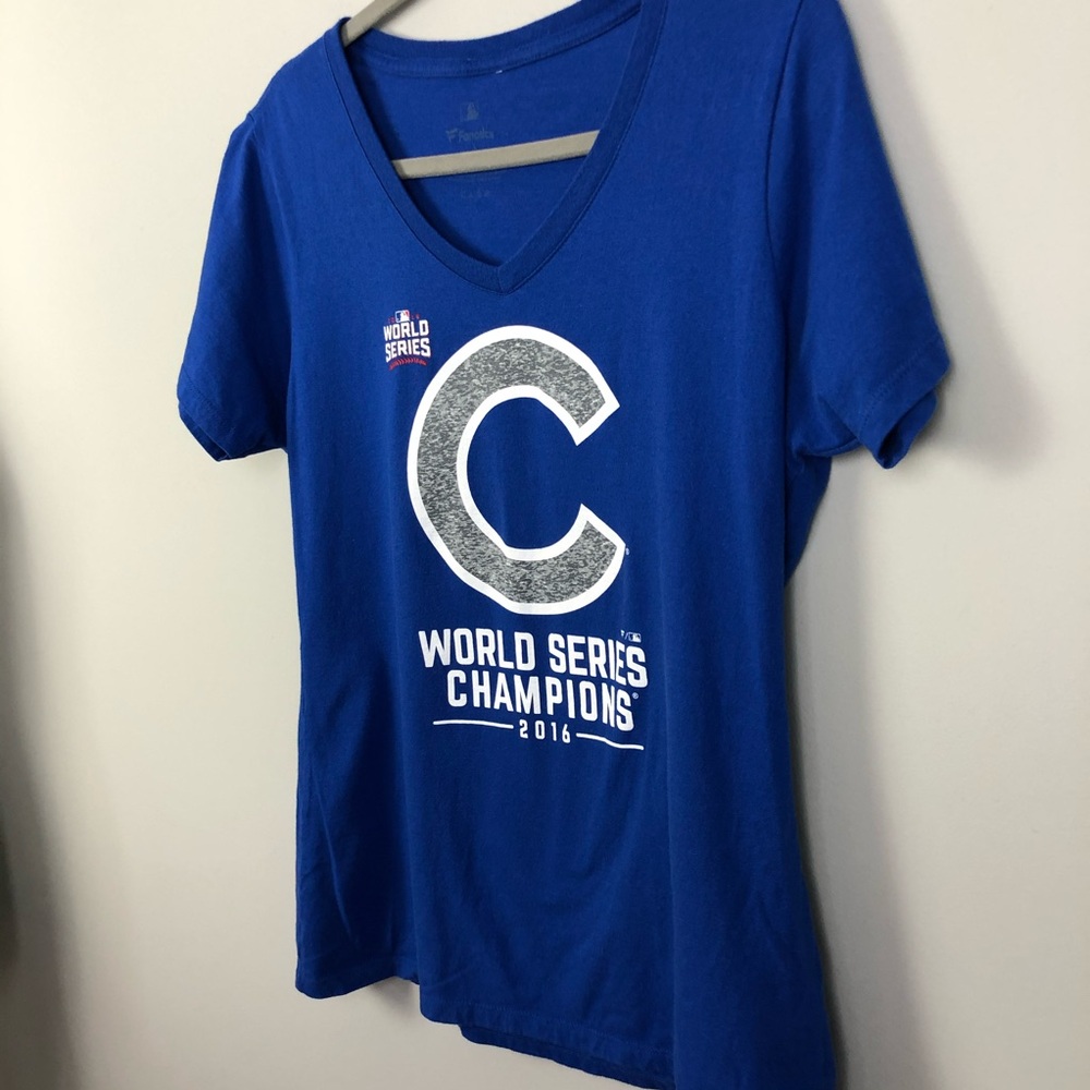 Women’s V-neck 2016 Cubs World Series Tee - Picture 3 of 5
